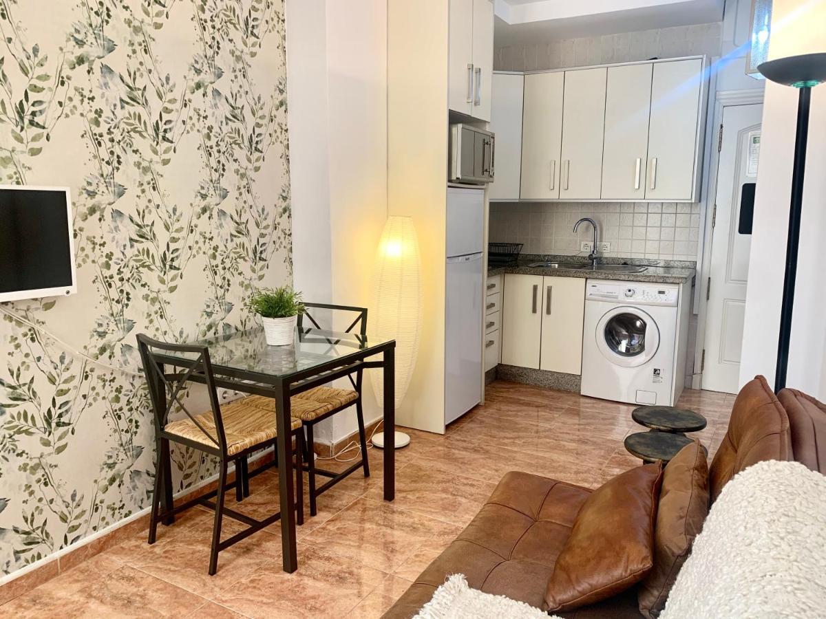 Lyrioshomes Malaga La Merced Centro ภายนอก รูปภาพ