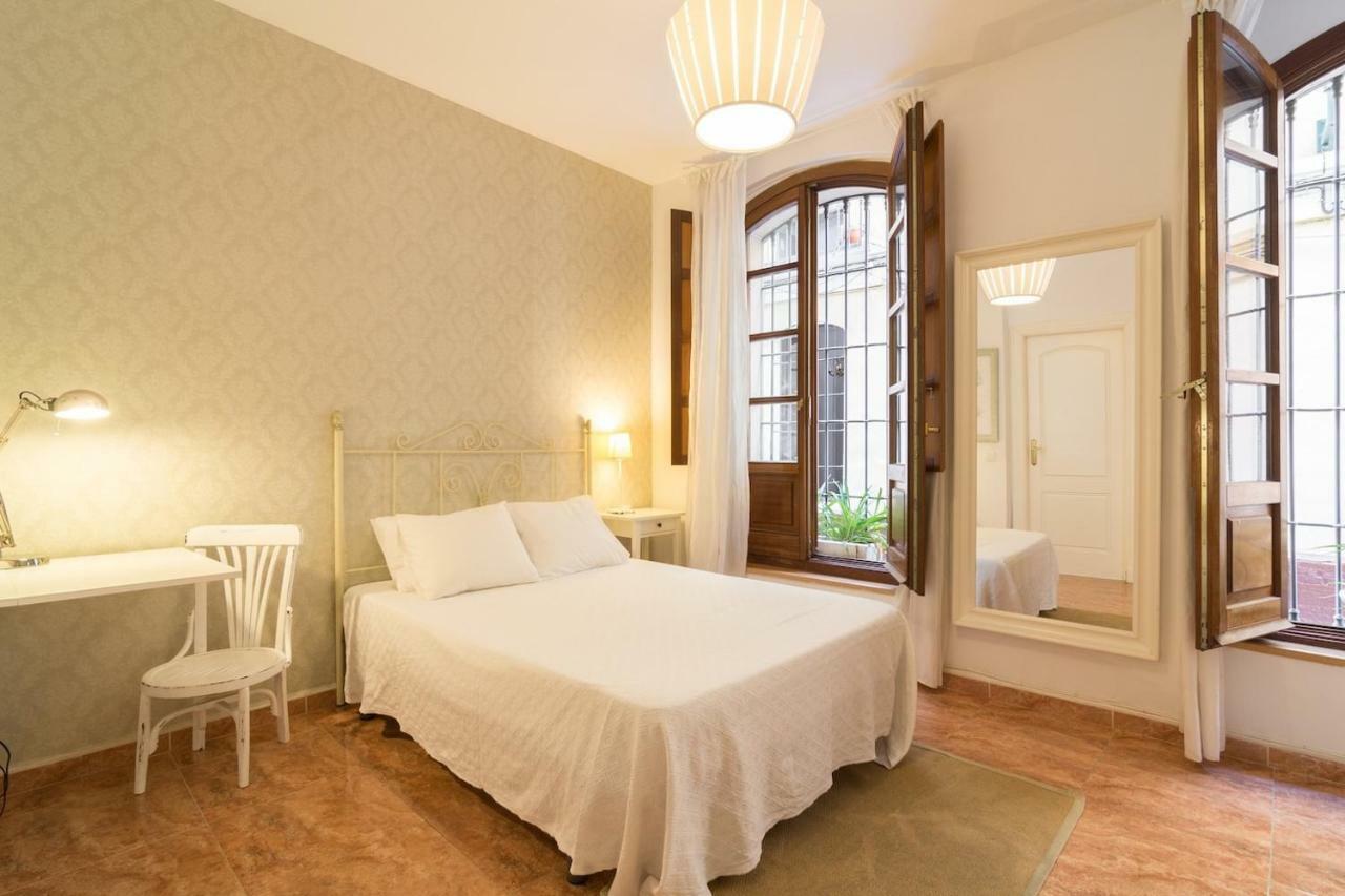 Lyrioshomes Malaga La Merced Centro ภายนอก รูปภาพ